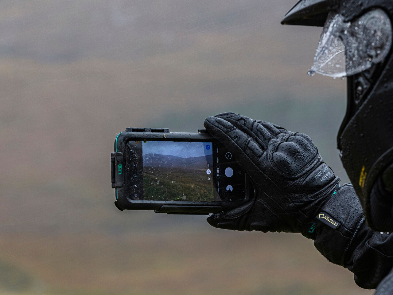 Universal Smartphone Motorcycle Waterproof Tough Case